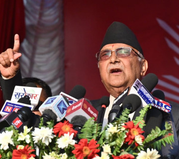 अदालतको आलोचना गर्दै ओलीले भने- कांग्रेसले संसद भंग गर्दा संवैधानिक, एमालेले गर्दा असंवैधानिक हुन्छ